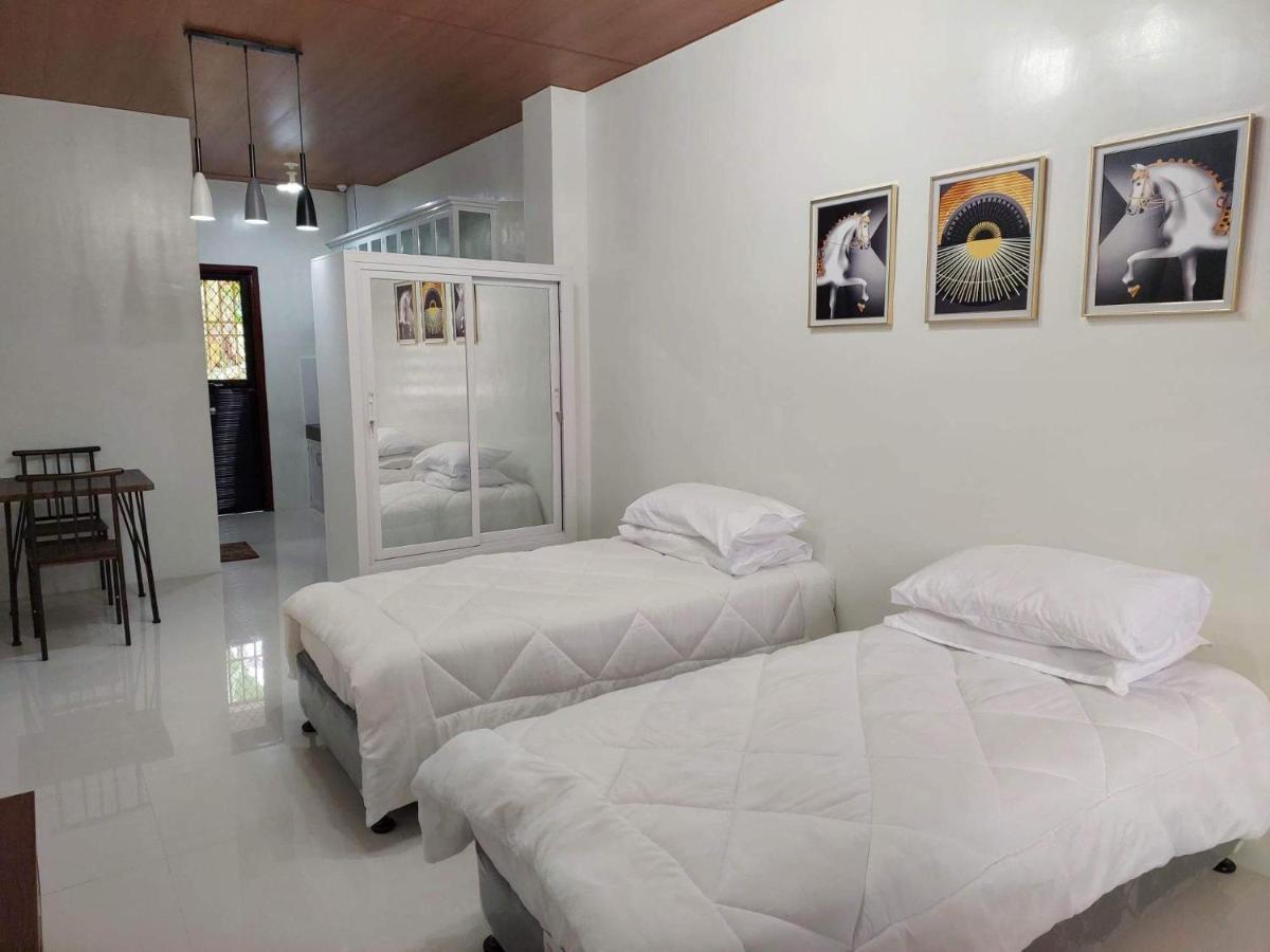 Flb Apartelle Los Banos ลอสบาโญส ภายนอก รูปภาพ